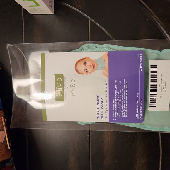 NICOLE LEE Nikky Cosmetic/Toiletry Pouch Gift Set NWT - Picture 5 of 14